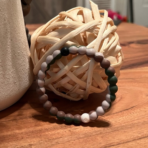Lokai “World Wildlife Fund” Bracelet - Picture 2 of 3